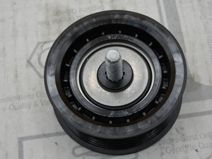 Original Mercedes-Benz Umlenkrolle. OM 272, OM 273 3