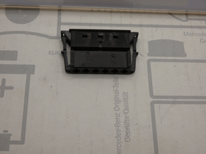 Original Mercedes-Benz Stecker 6-Pin. A-Klasse W169 Rücklicht 4