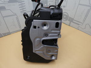 Original Mercedes-Benz Türschloss vorne links. E-Klasse W211 2