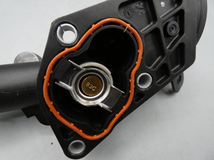 Original Mercedes-Benz Thermostat OM 607951 (CLA 117, A 176, B 246) 5