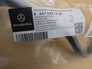 Original Mercedes-Benz Unterdruckleitung / Unterdruckpumpe. V-Klasse W447 4