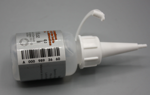 Original Mercedes-Benz Spezial-Gleitmittel 30ml. (A0009893660) 3