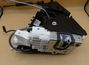 Original Mercedes-Benz Türschloss links. A-Klasse W169 3