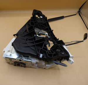 Original Mercedes-Benz Türschloss links. A-Klasse W169 4