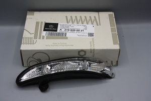 Original Mercedes-Benz Spiegelblinker rechts. W211, W216, W219, W221 6