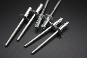 Original Mercedes-Benz Niete 6,4x16mm (10 Stück), A0009915932 3