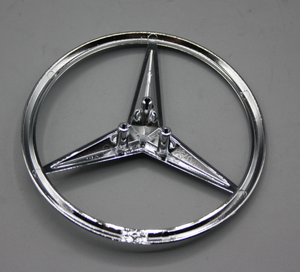 Original Mercedes-Benz Stern für Heckdeckel. CLS W218, Citan W415 5