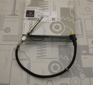 Original Mercedes-Benz Temperatursensor vor Katalysator. W205, W207, W212, W218, W253 1