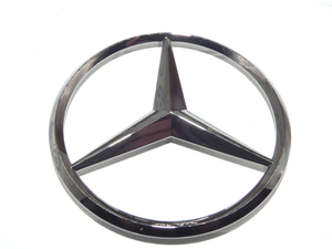 Original Mercedes-Benz Stern hinten in schwarz. AMG-GT W290 4