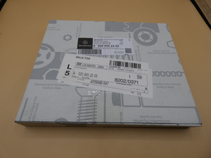 Original Mercedes-Benz Temperatursensor KAT. C-Klasse 204, E-Klasse 207,212 CLS 218 3