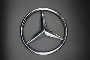 Original Mercedes-Benz Stern für Kühlergrill, C-Klasse 205, 206_E-Klasse 213, 238_CLS 4