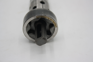 Original Mercedes-Benz Zentralventil Nockenwellenversteller an Nockenwelle OM271 2