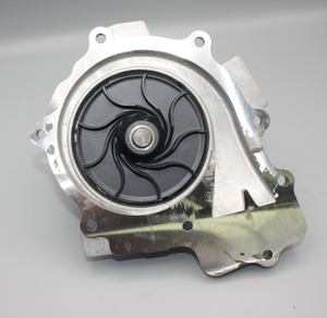 Original Mercedes-Benz Wasserpumpe OM651, Sprinter 900, 907 3