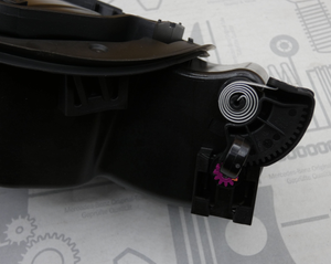 Original Mercedes-Benz Tankeinfüllmulde. B-Klasse W247 5