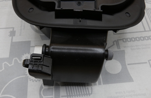 Original Mercedes-Benz Tankeinfüllmulde. B-Klasse W247 4