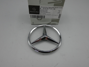 Original Mercedes-Benz Stern hinten. E-Klasse W212, T-Modell 2