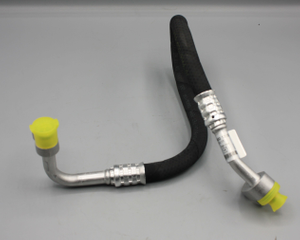 Original Mercedes-Benz Kältemittelleitung / Kompressor-Kondensator. CLA, GLA, A, B 2