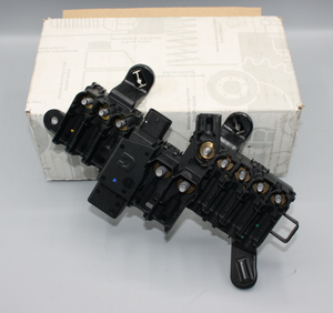 Original Mercedes-Benz Sicherungsdose, Beifahrerfussraum. W216, W221 4