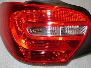 Original Mercedes-Benz Rückleuchte links. A-Klasse W176 2