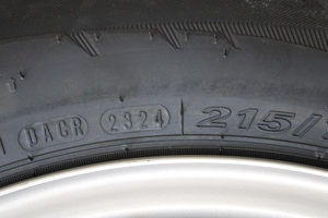 DOT-Herstellungsdatum Reifen 4