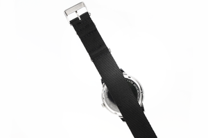 Original Mercedes-Benz Armbanduhr Herren B66959722 schwarz / blau / silber --8 4