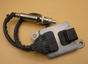Original Mercedes-Benz NOX-Sensor nach Kat. C-Klasse 204, E-Klasse 207, 212, R-Klasse 251-4 4