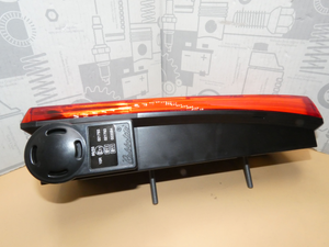 Original Mercedes-Benz Rückleuchte rechts, mit Rückfahrwarner. Actros, Econic, Atego-3 2