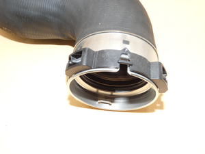 Original Mercedes-Benz Ladeluftschlauch links. Sprinter W907-3 3