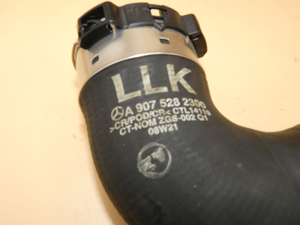 Original Mercedes-Benz Ladeluftschlauch links. Sprinter W907-4 4