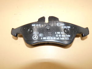 Original Mercedes-Benz Bremsklötze vorne Sprinter W902, 903, 906-4 4