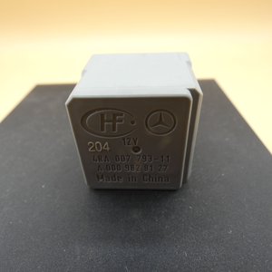 Original Mercedes-Benz Relais Sekundärluftpumpe (STECKPLATZ O)-7 3