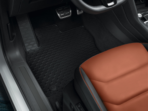 Volkswagen Gummifußmatten „Plus“ – vorne und hinten, Titanschwarz-1 1