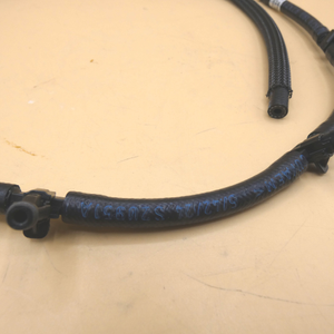 Original Mercedes-Benz Kraftstoffleckleitung OM651. A6510700132-3 3