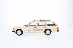 Modellauto Taxi - Mercedes-Benz 300 D T-Modell S 124-7 2