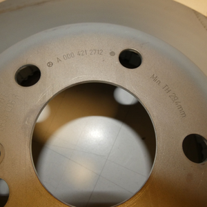 Original Mercedes-Benz Bremsscheibensatz vorne (2 Stück). W205, W213, W238, W253, W257-5 5