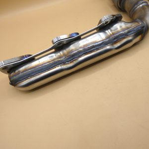 Original Mercedes-Benz Auspuffkrümmer links. OM642. ML, GL, GLE, C-Klasse W203-4 4