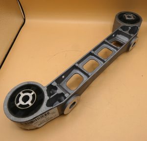 Original Mercedes-Benz Lagerbock Hinterachsgetriebe. Viano W636, W639-3 3