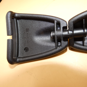 Original Mercedes-Benz Gurtführung links/rechts. A-Klasse W169, C-Klasse W203-5 4