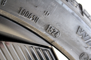 Reifenherstellungsdatum DOT 15/24 (Woche/Jahr) 4