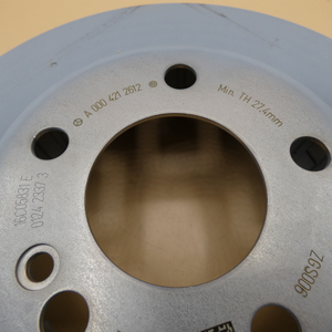 Bremsscheiben-Satz vorne (2 Stück). C-Klasse W205.*A0004212612*-6 6