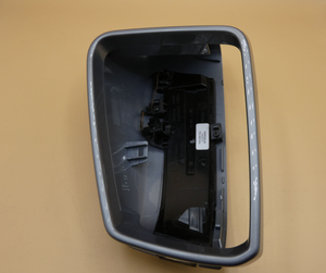 Spiegelabdeckung links. W204, W207, W212; W216, W218. *A2128106700*-5 5