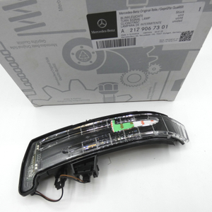 Blinker / Spiegelgehäuse rechts. CLA 117, GLA 156, A-Klasse 176. *A2129067301*-4 4