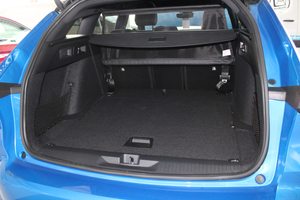 Opel Astra L Doppelter Ladeboden – Original Ersatzteil, 2-fach verstellbar, passgenau 2