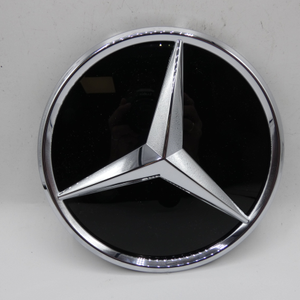 Stern im Kühlergrill. CLA, A-Klasse, B-Klasse. *A1778884200*-2 2