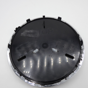 Stern im Kühlergrill. CLA, A-Klasse, B-Klasse. *A1778884200*-3 3