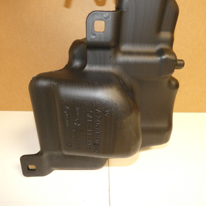 Wischwasserbehälter CLA W117, GLA, A-Klasse W176, B-Klasse W246 *A2468690220*-4 4