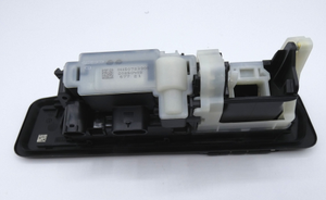 Entriegelungsgriff Heckklappe. C-Klasse C206, E-Klasse C214, GLC. *A0997502400*-5 5