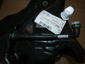 Original Mercedes-Benz AdBlue Tank inkl. Pumpe. E-Klasse W213, CLS W257-12 6