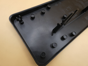 Original Mercedes-Benz Kennzeichenträger vorne. C-Klasse W205-8 7