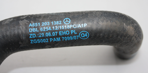 Original Mercedes-Benz Schlauch zwischen Ölwärmetauscher und Wasserauslaufstutzen OM651-3 2